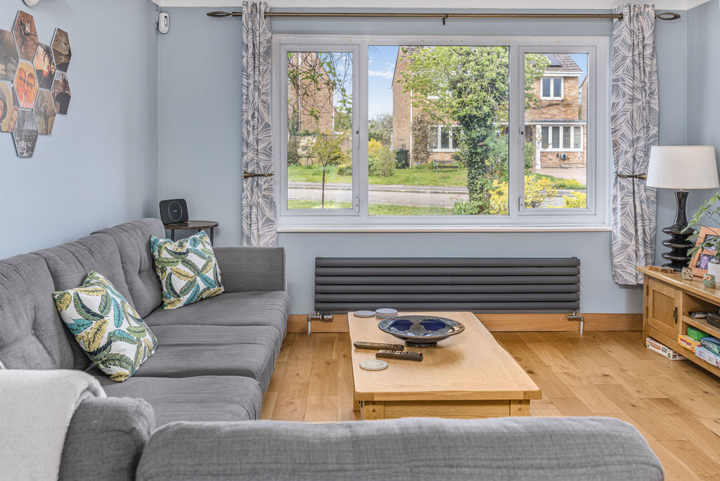 Gauntlets Close Bloxham